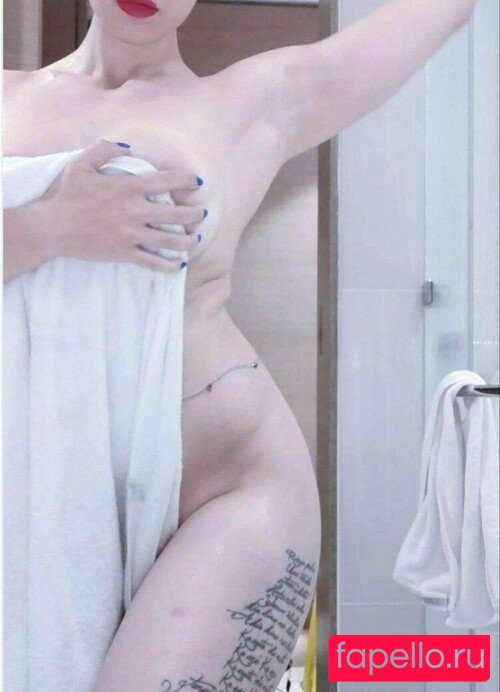 ollyesse Onlyfans Photo Gallery 