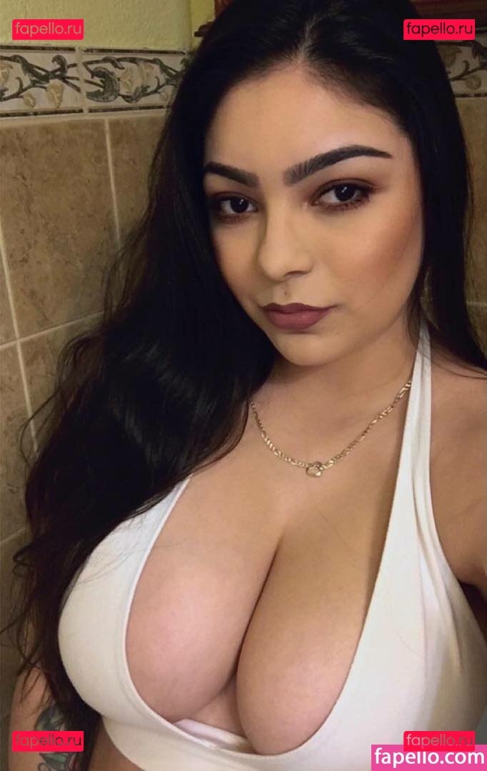 Priscilla Yasury / https: / priscillayasury Onlyfans Photo Gallery 