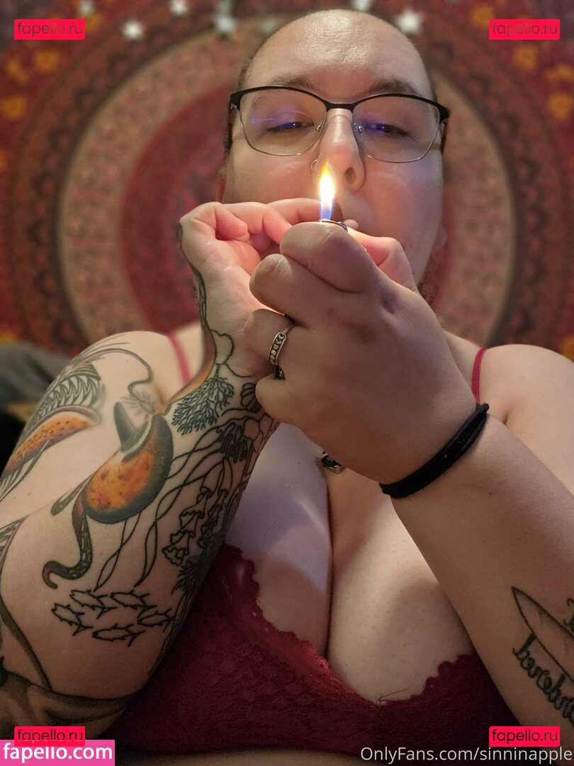 sinnfulapple.420 / sinnfulapple420 Onlyfans Photo Gallery 