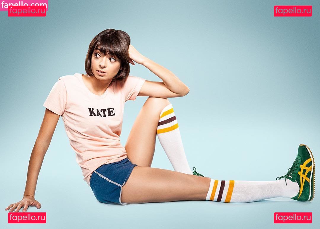 Kate Micucci / https: / katemicucci Onlyfans Photo Gallery 