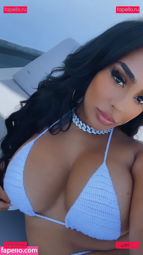 Ayisha Diaz / AyishaDiaz Onlyfans Photo Gallery 