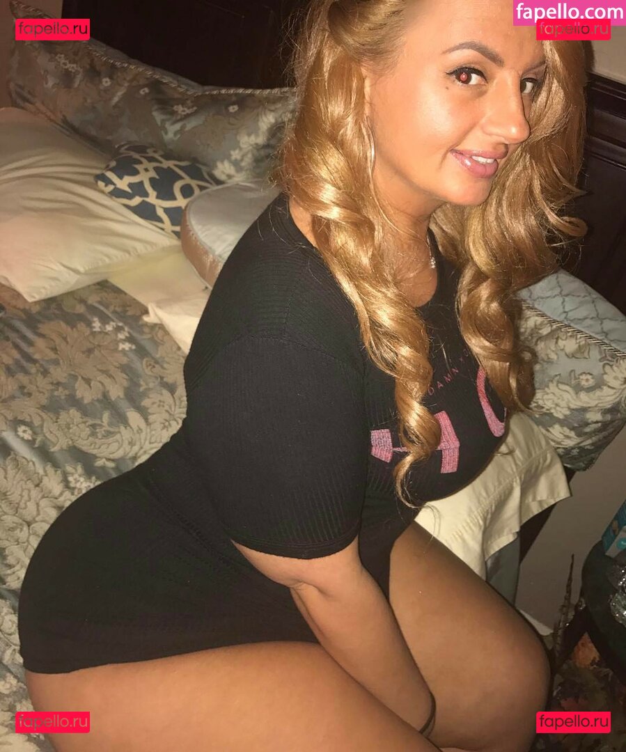 Ivoryyyyy / ivorysoles Onlyfans Photo Gallery 