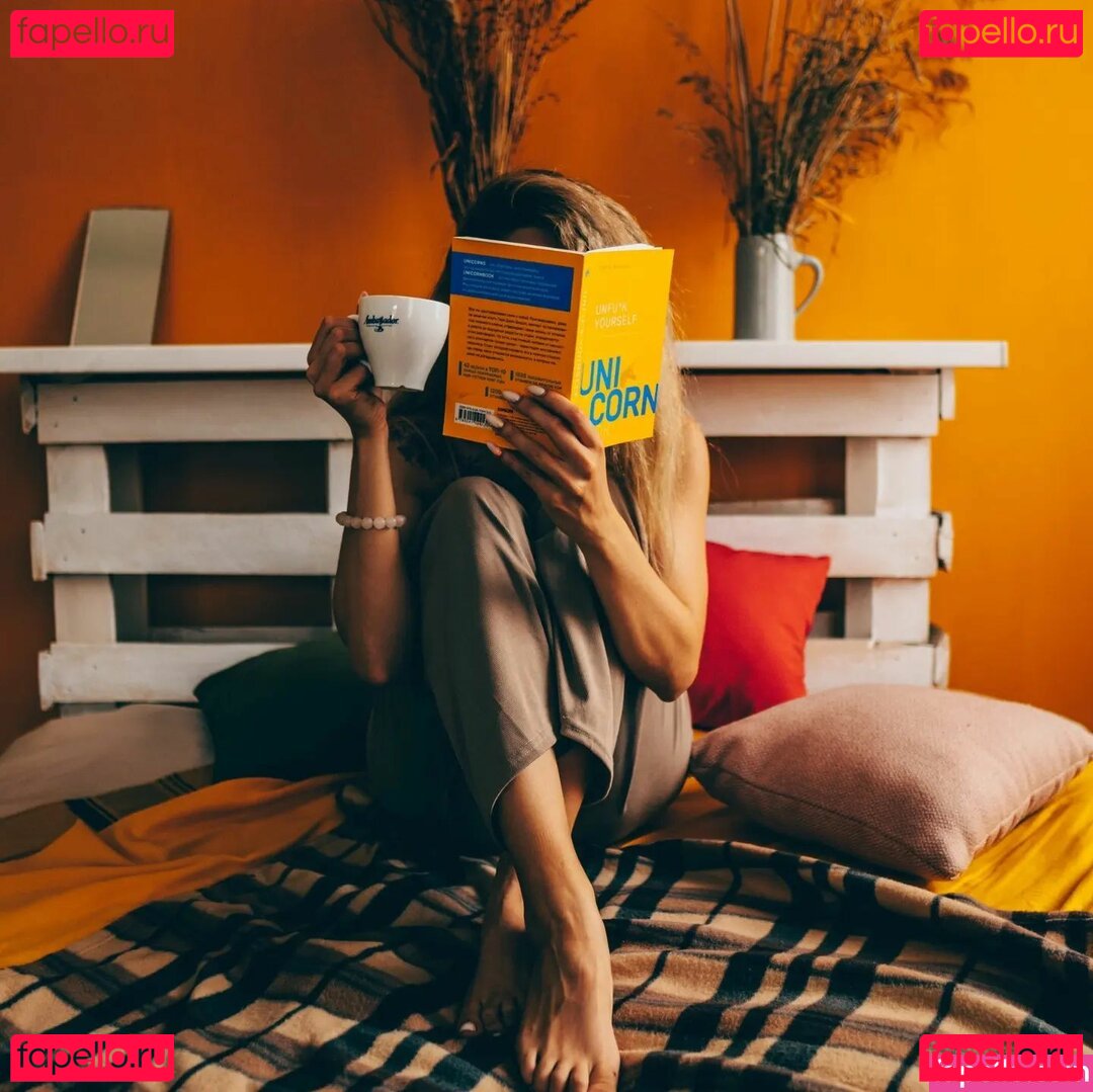 AlinaNaMeli / alinabaeee Onlyfans Photo Gallery 