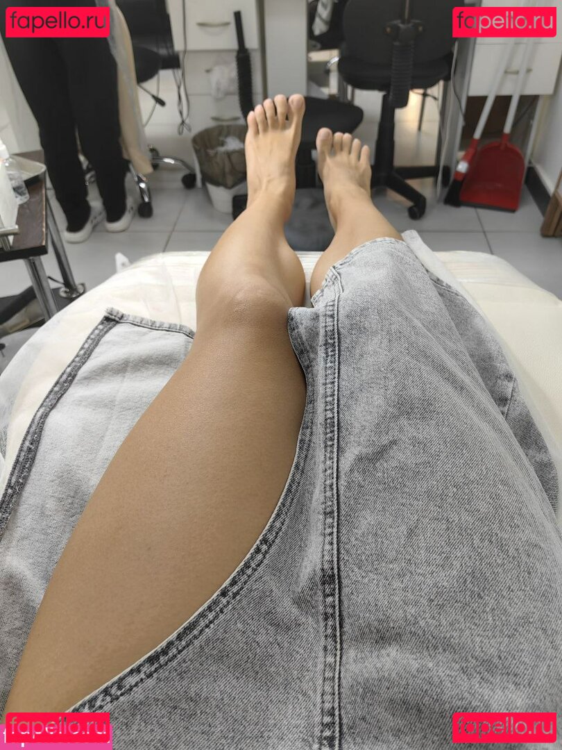 AlinaNaMeli / alinabaeee Onlyfans Photo Gallery 