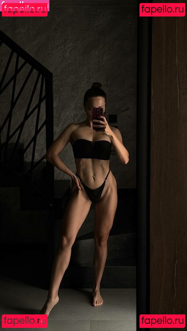 AlinaNaMeli / alinabaeee Onlyfans Photo Gallery 