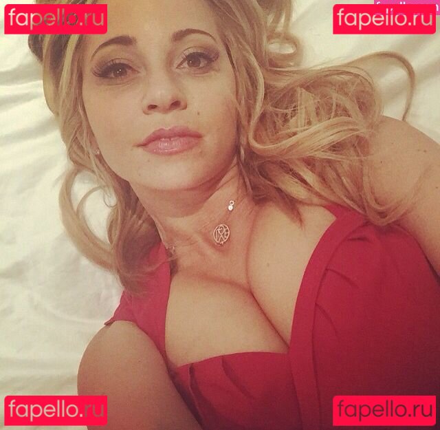 Tara Strong / tarastrong Onlyfans Photo Gallery 