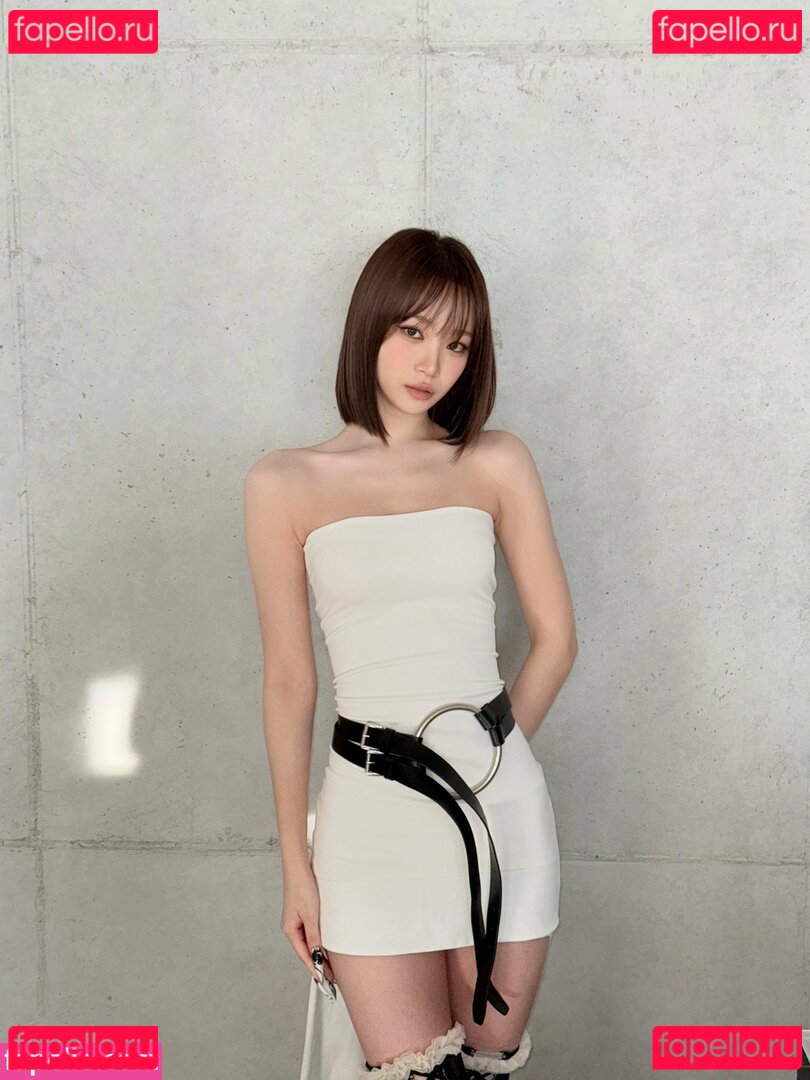 Kim Chaewon / _chaechae_1 / 김채원 Le Sserafim Onlyfans Photo Gallery 