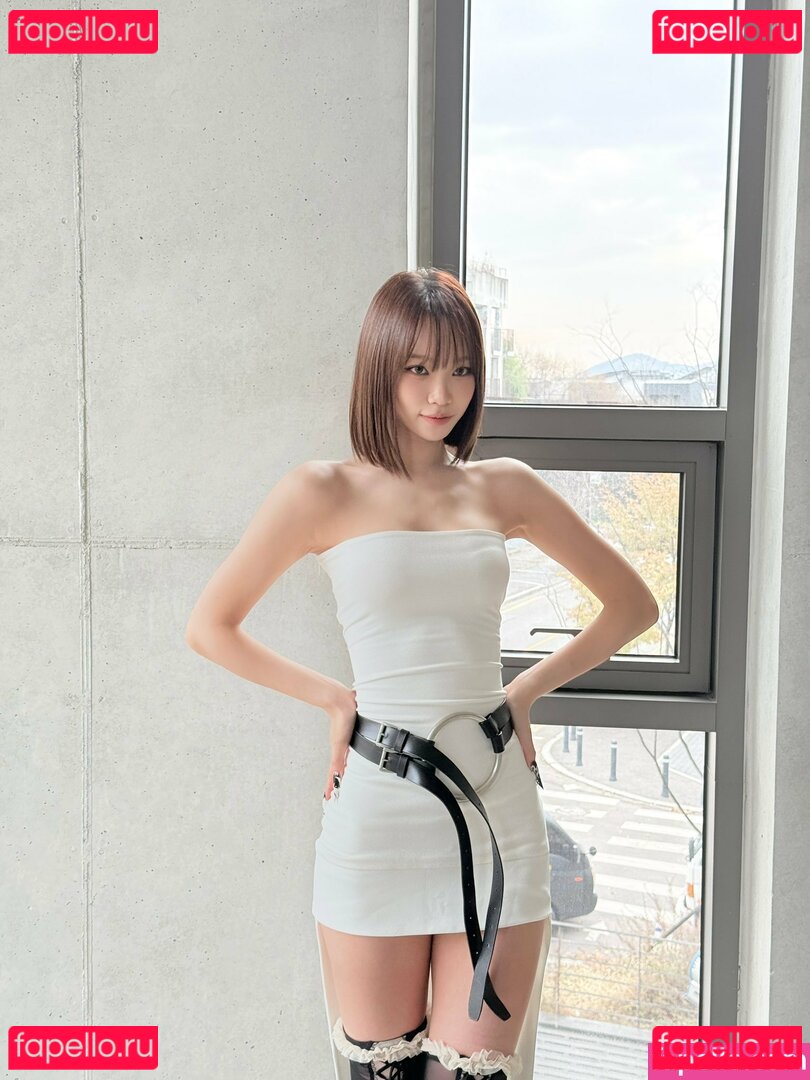 Kim Chaewon / _chaechae_1 / 김채원 Le Sserafim Onlyfans Photo Gallery 