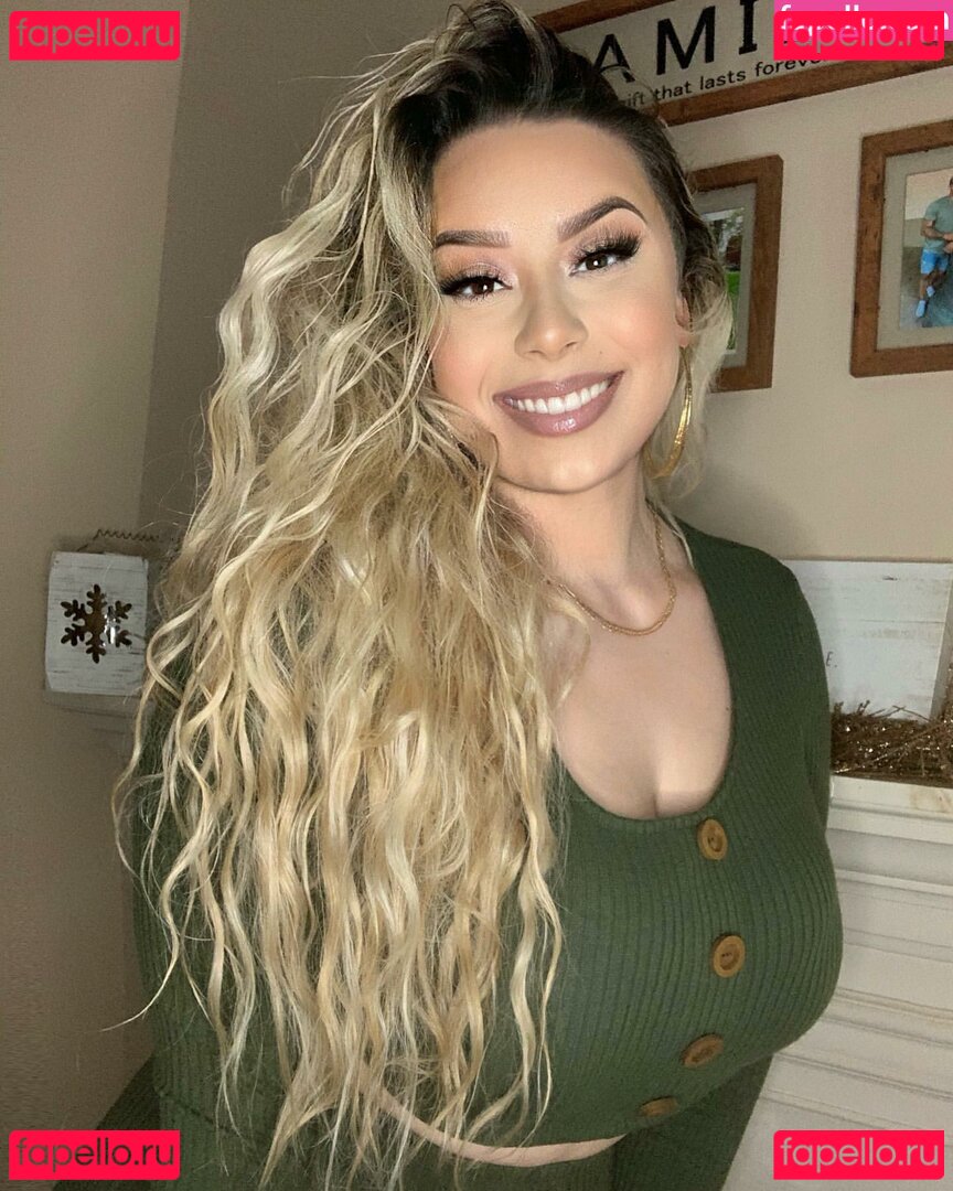 Blondiemami / https: / strong_n_curvy Onlyfans Photo Gallery 