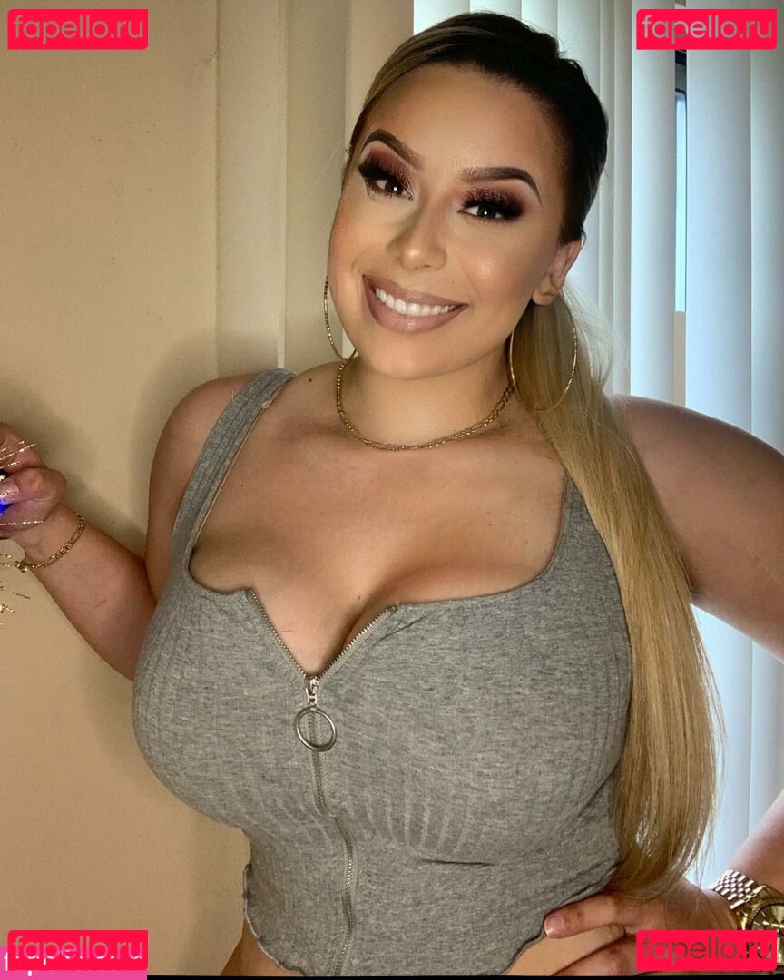 Blondiemami / https: / strong_n_curvy Onlyfans Photo Gallery 