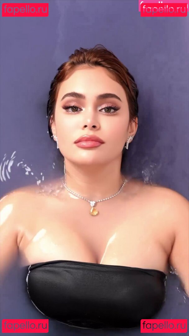 Ivana Alawi / https: / ivanaalawi Onlyfans Photo Gallery 