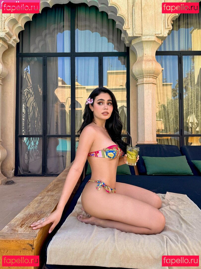 Ivana Alawi / https: / ivanaalawi Onlyfans Photo Gallery 