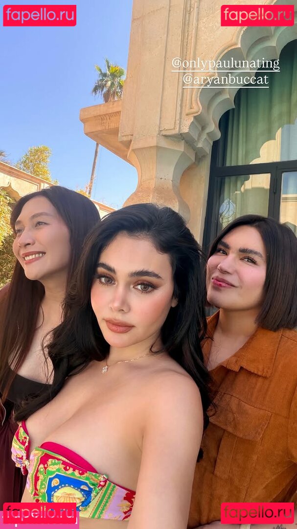 Ivana Alawi / https: / ivanaalawi Onlyfans Photo Gallery 