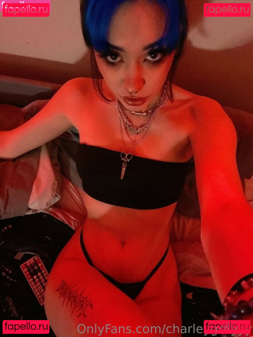 Charleygrayyy / charleygrayyyy Onlyfans Photo Gallery 
