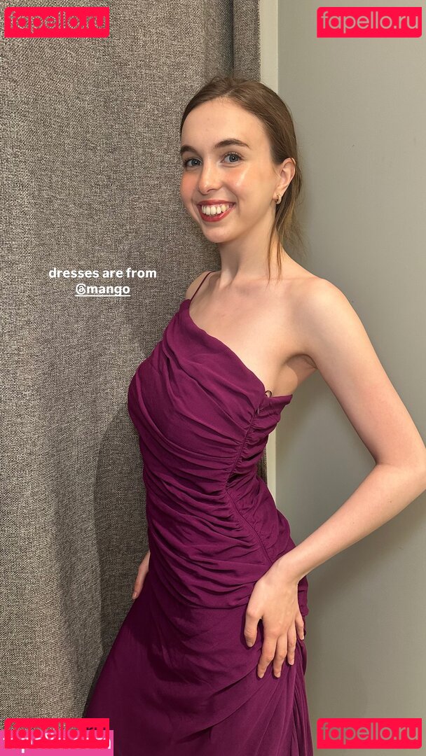 Serena Skybourne / SerenaSkybourne / https: / serena.00 Onlyfans Photo Gallery 