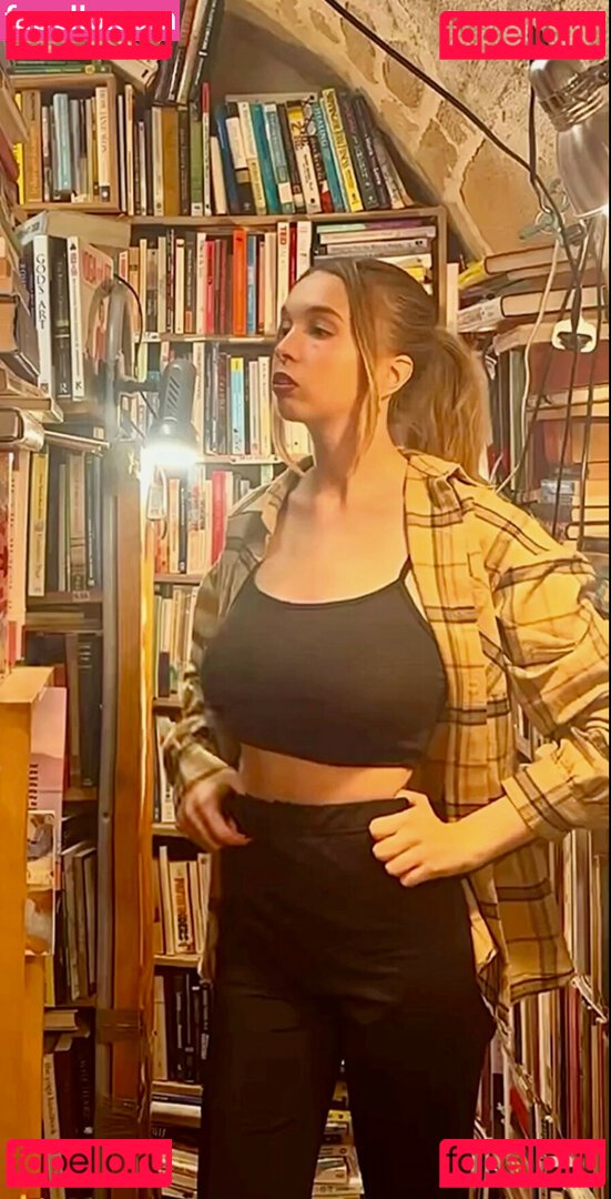 Serena Skybourne / SerenaSkybourne / https: / serena.00 Onlyfans Photo Gallery 