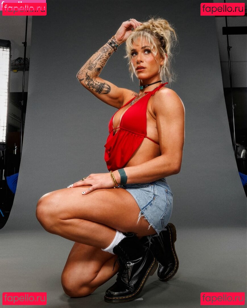 Sol Ruca / SolRucaWWE / sol.surfer / solrvca Onlyfans Photo Gallery 