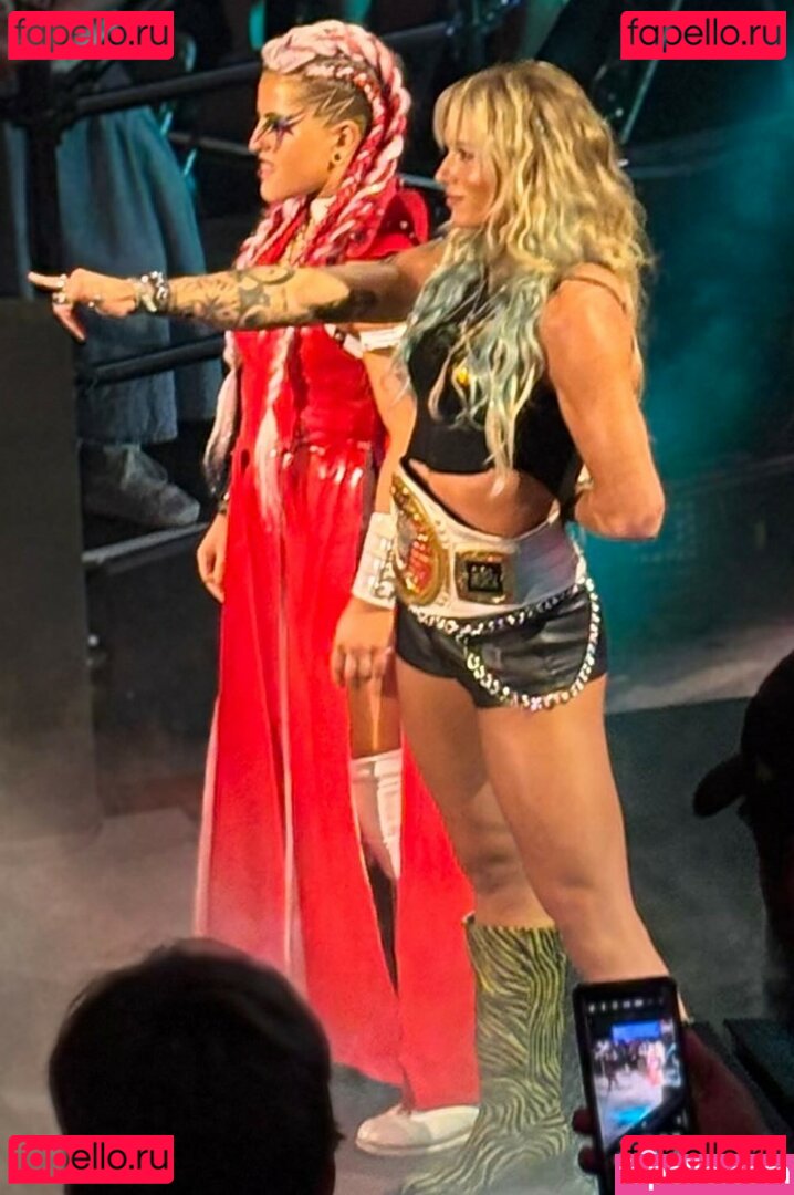 Sol Ruca / SolRucaWWE / sol.surfer / solrvca Onlyfans Photo Gallery 