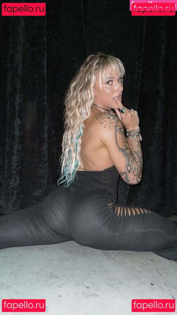 Sol Ruca / SolRucaWWE / sol.surfer / solrvca Onlyfans Photo Gallery 