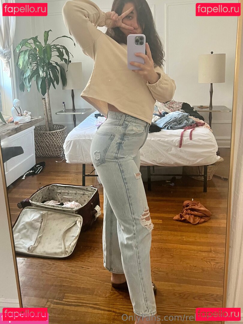 travelwithmia Onlyfans Photo Gallery 