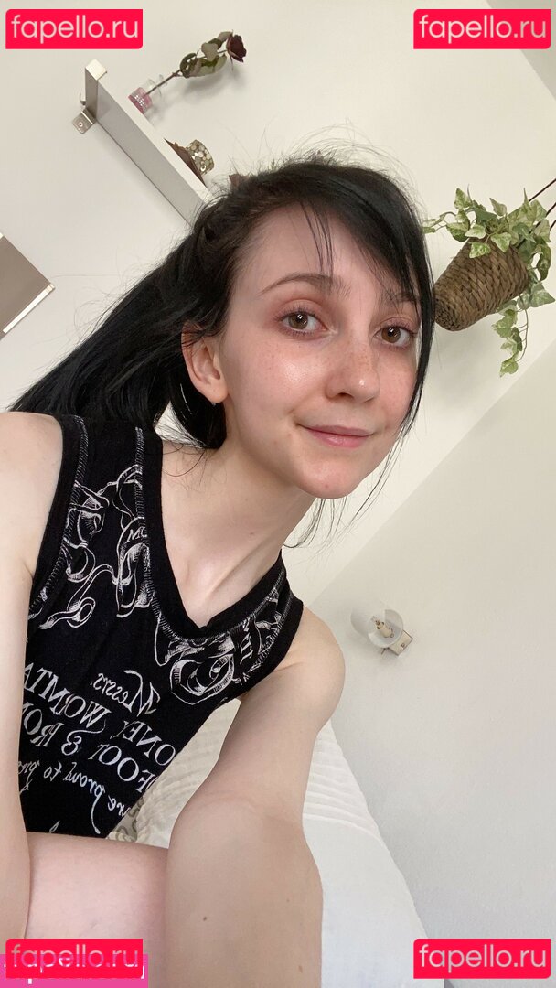 Nananightray / nsaneee Onlyfans Photo Gallery 