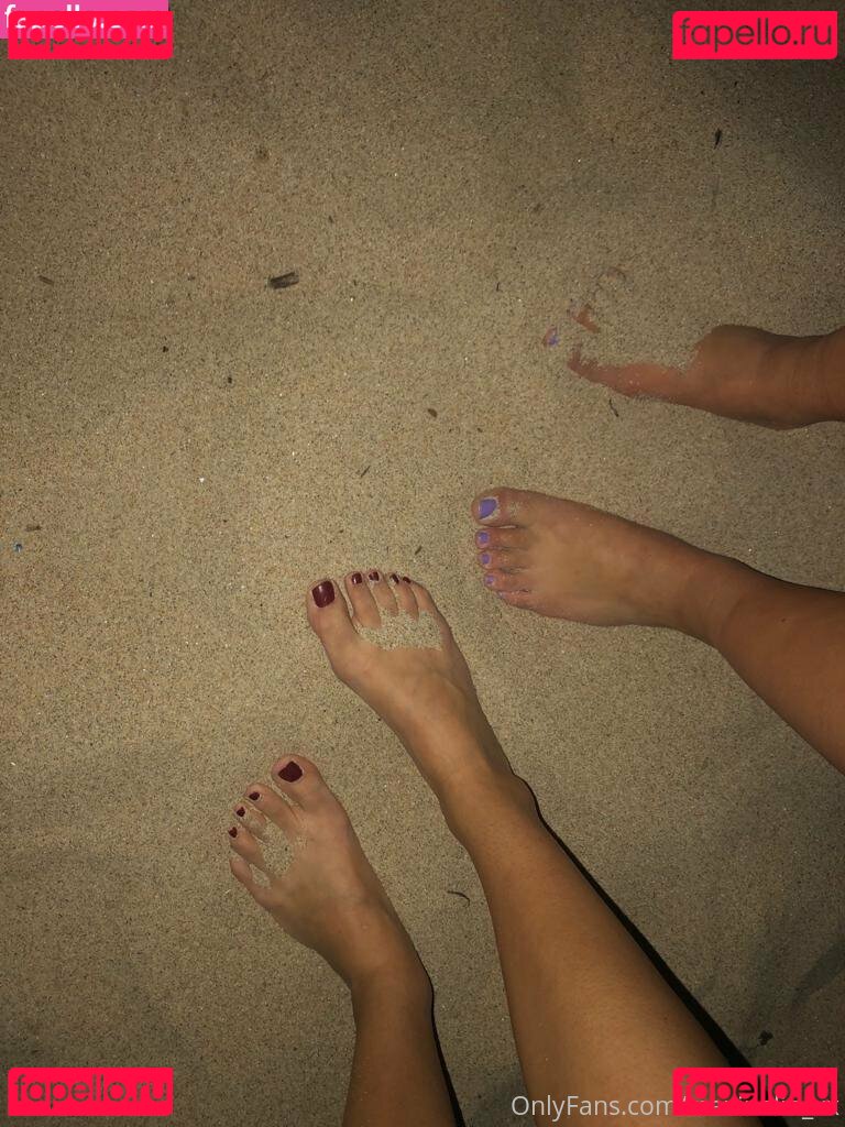 maxinelidd.x / maxinelin_xx Onlyfans Photo Gallery 