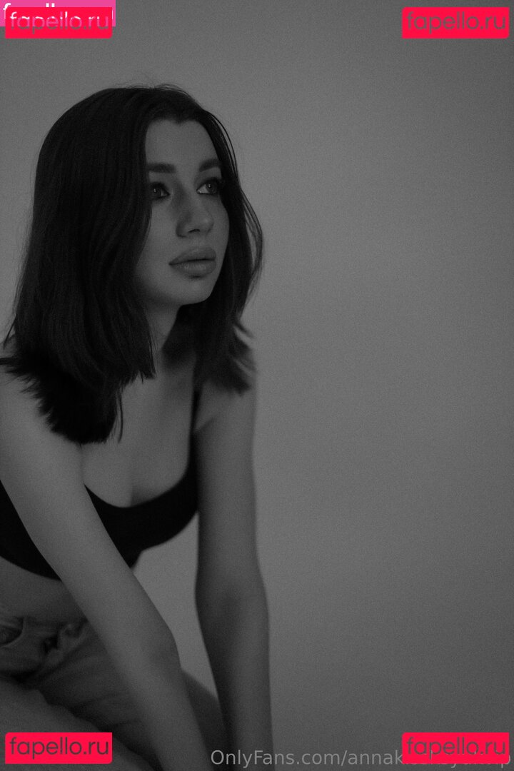 annakissksyukvip Onlyfans Photo Gallery 