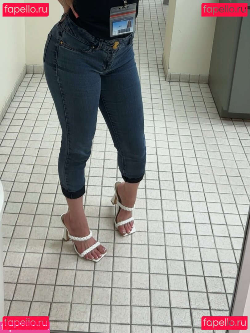 itssleahh / lightweightleah / lightweightleah_ Onlyfans Photo Gallery 