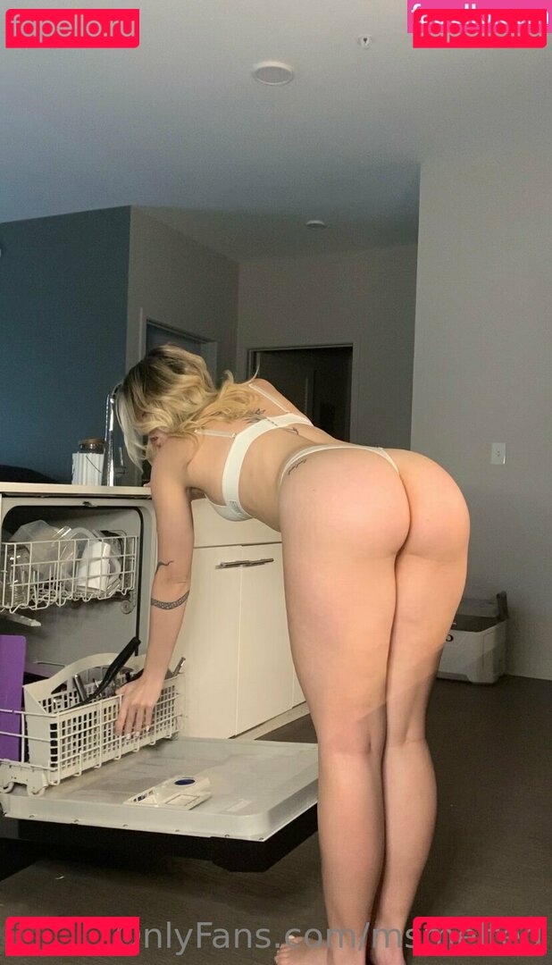 MsFroste / msfrost_e / msmelted Onlyfans Photo Gallery 