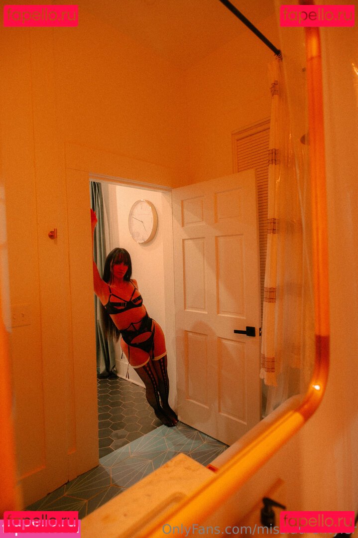 MissLaurenTyler Onlyfans Photo Gallery 