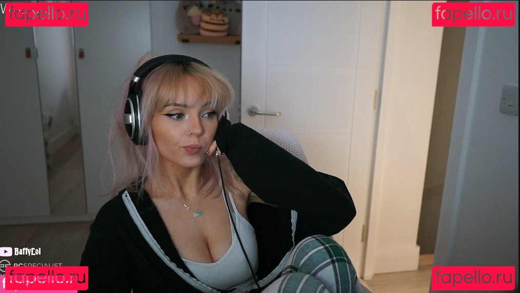 Baffy / buffylovesvampires / missbaffytwitch Onlyfans Photo Gallery 