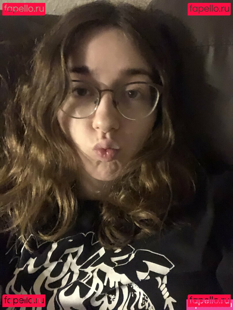 TallyWyte / goatedtranny Onlyfans Photo Gallery 