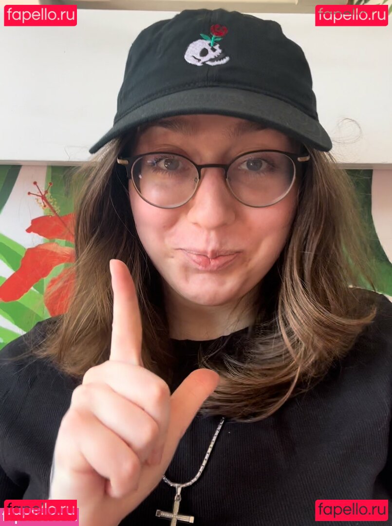 TallyWyte / goatedtranny Onlyfans Photo Gallery 