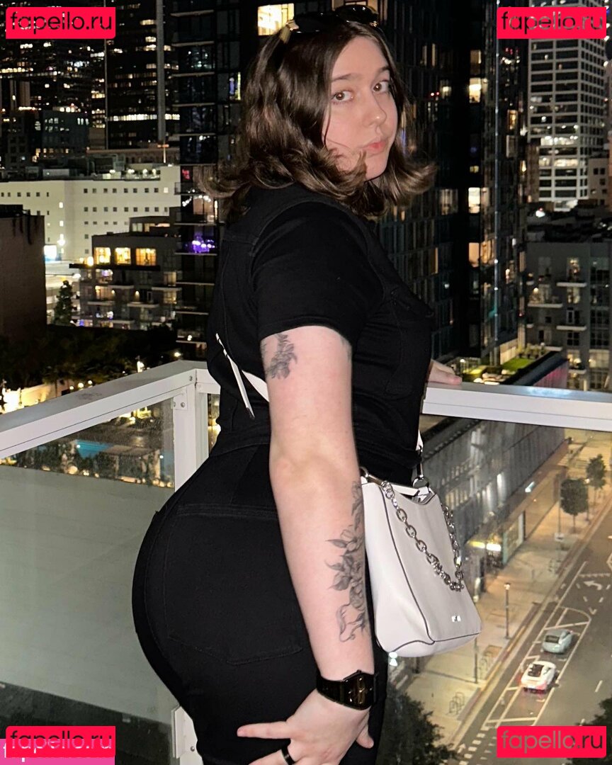 TallyWyte / goatedtranny Onlyfans Photo Gallery 