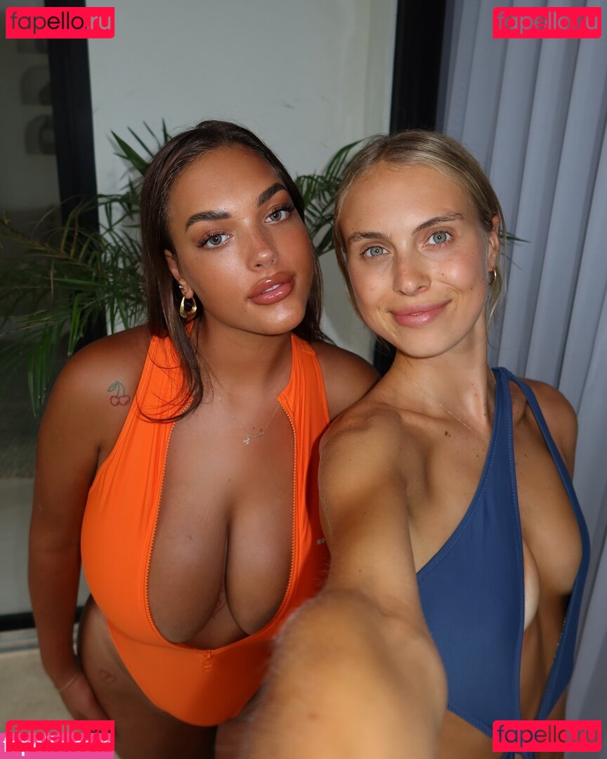 Viola Volta / violavolee / violavolta Onlyfans Photo Gallery 