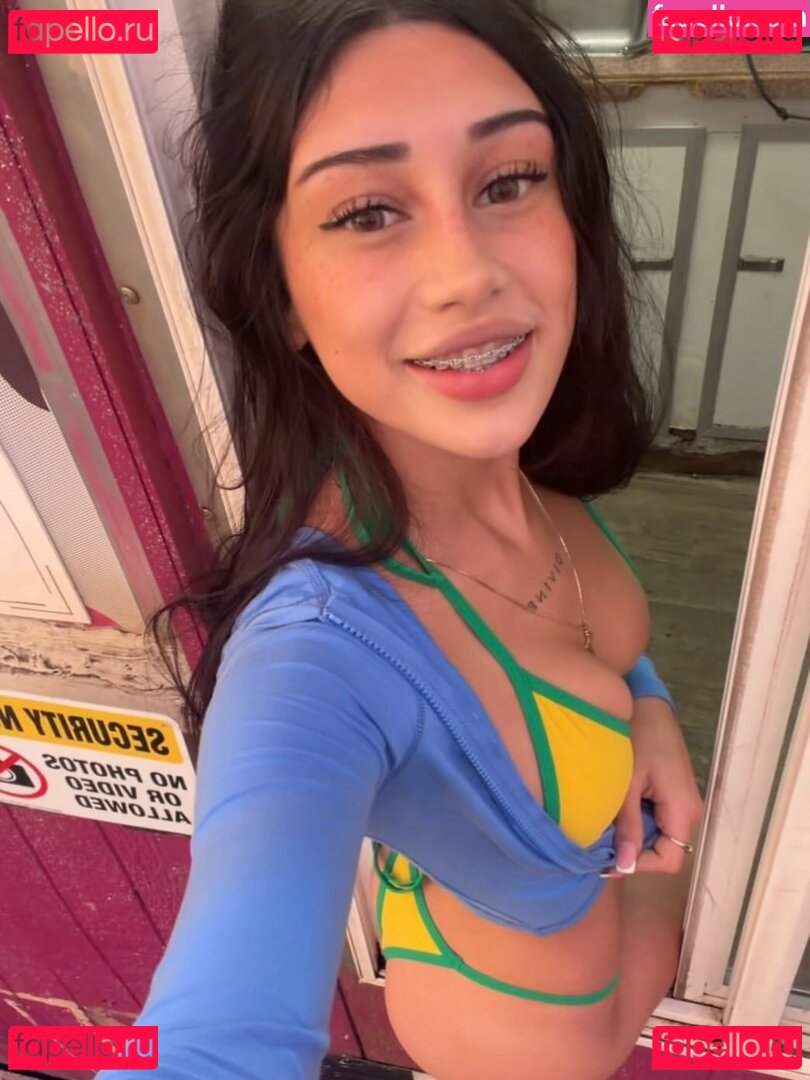 Bebelovsu / bebe.lovs.u Onlyfans Photo Gallery 