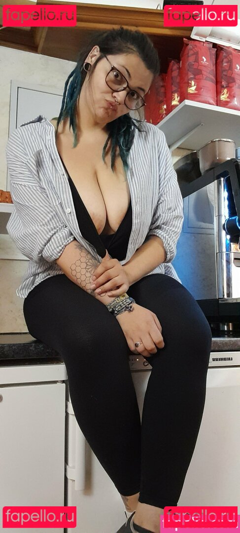 bisi_beth_ / bisibeth Onlyfans Photo Gallery 