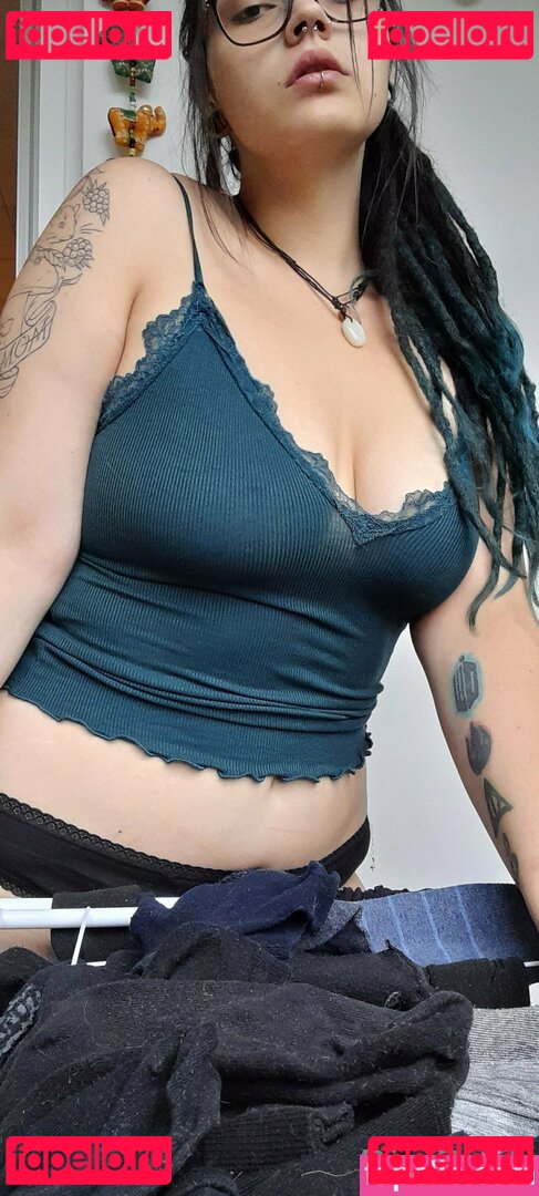 bisi_beth_ / bisibeth Onlyfans Photo Gallery 