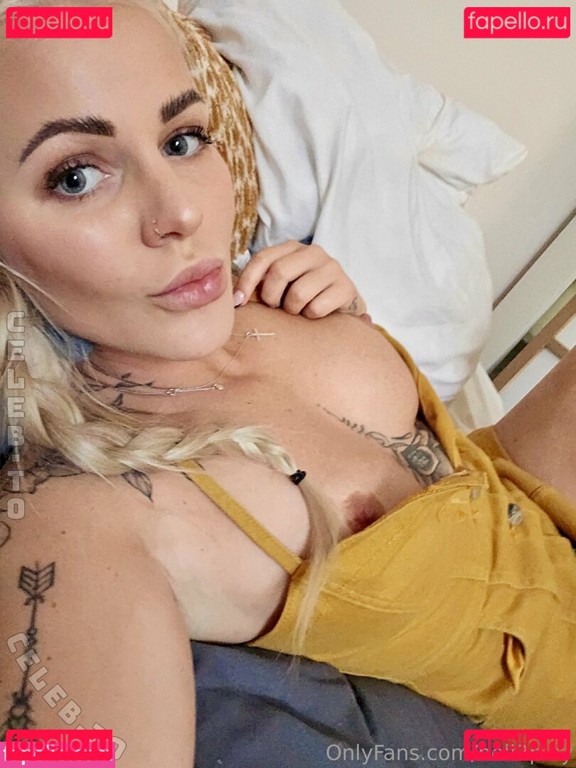 Bell2play / bell_2d2 Onlyfans Photo Gallery 