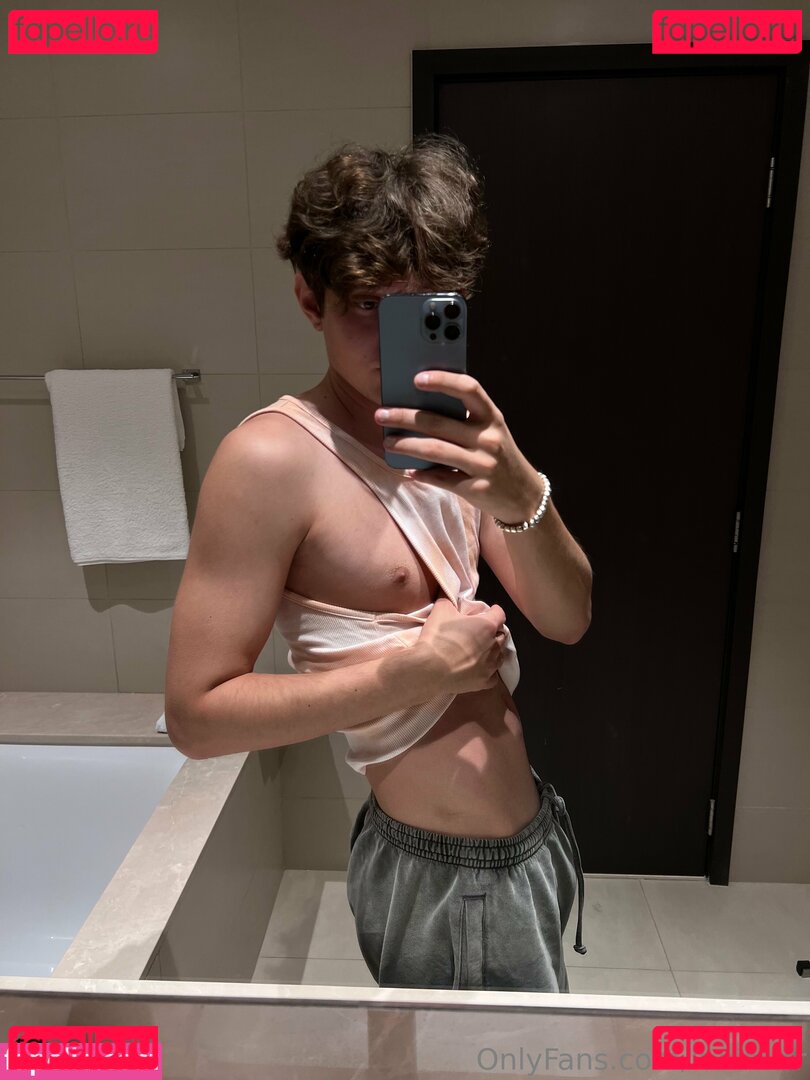 ltwinker Onlyfans Photo Gallery 