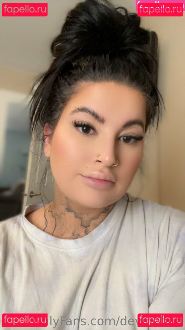 devinebria / devinebrian Onlyfans Photo Gallery 