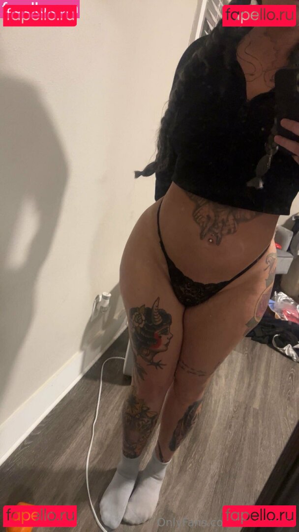 devinebria / devinebrian Onlyfans Photo Gallery 