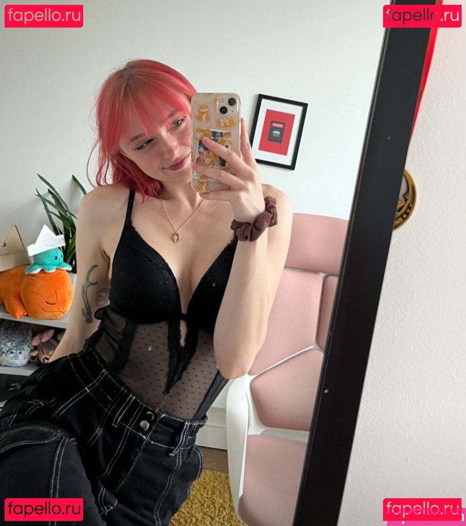 Soupforeloise / help Onlyfans Photo Gallery 