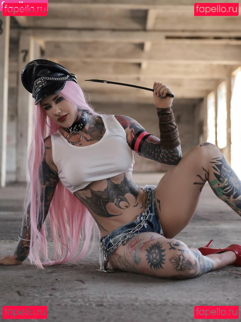 Giu Hellsing / GiuHellsing Onlyfans Photo Gallery 