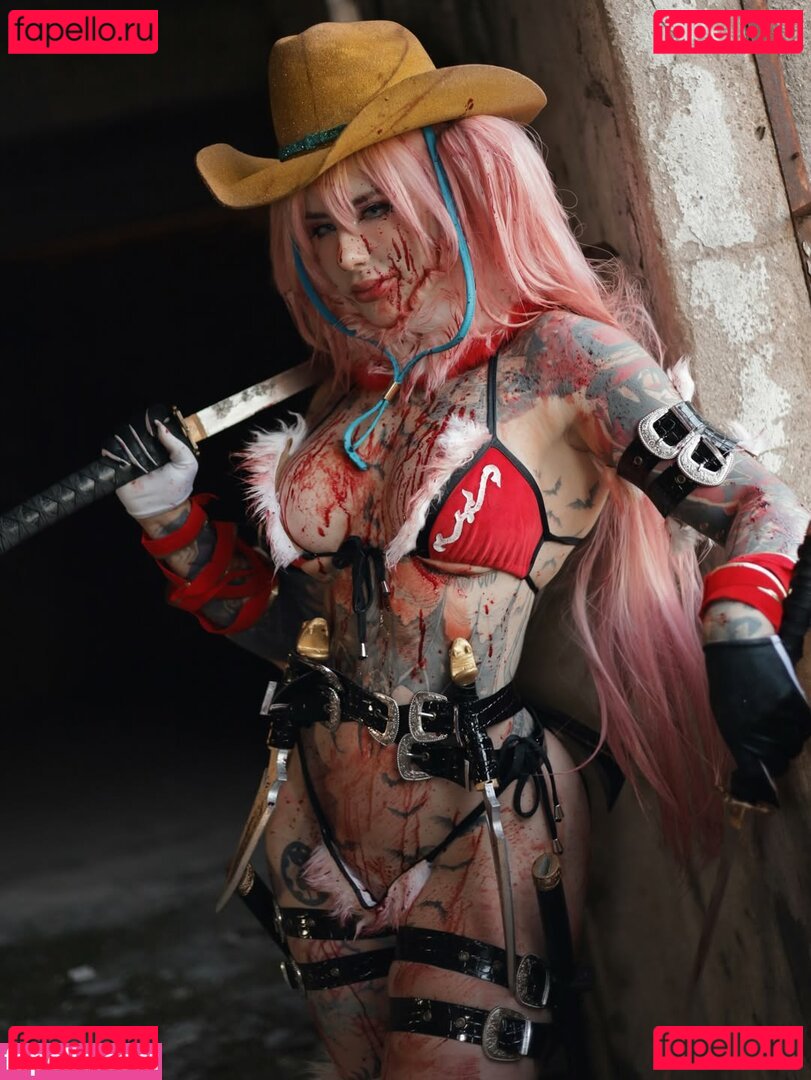 Giu Hellsing / GiuHellsing Onlyfans Photo Gallery 
