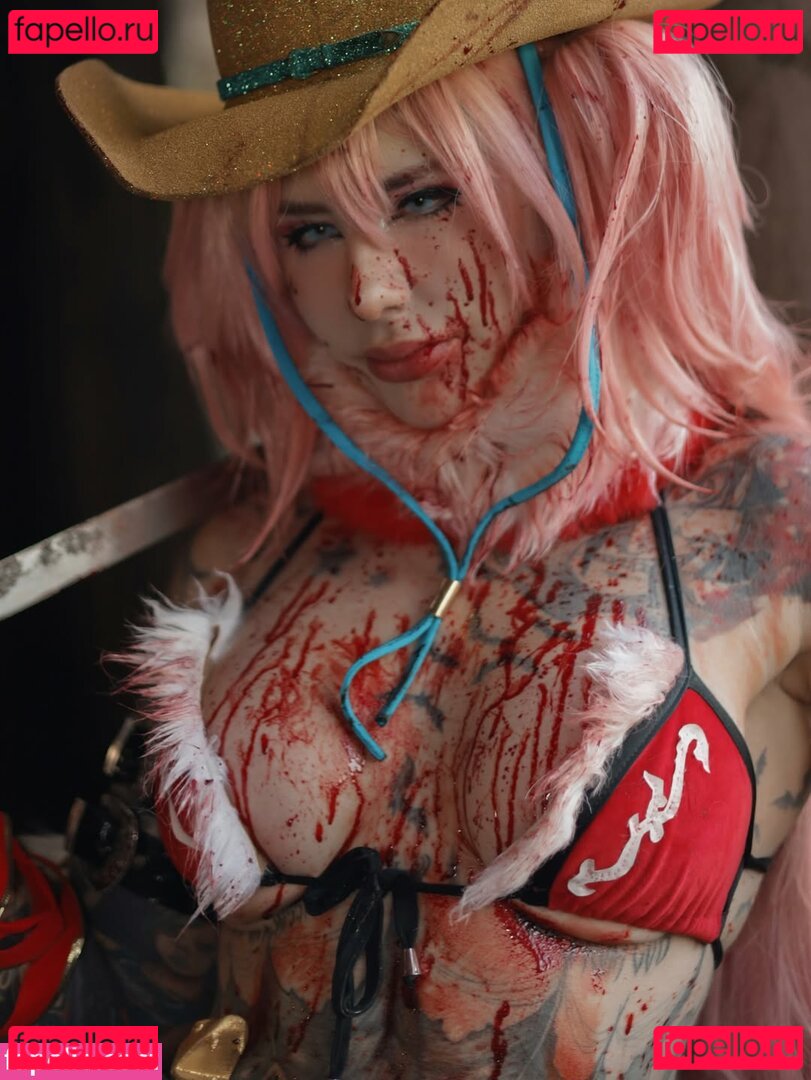 Giu Hellsing / GiuHellsing Onlyfans Photo Gallery 