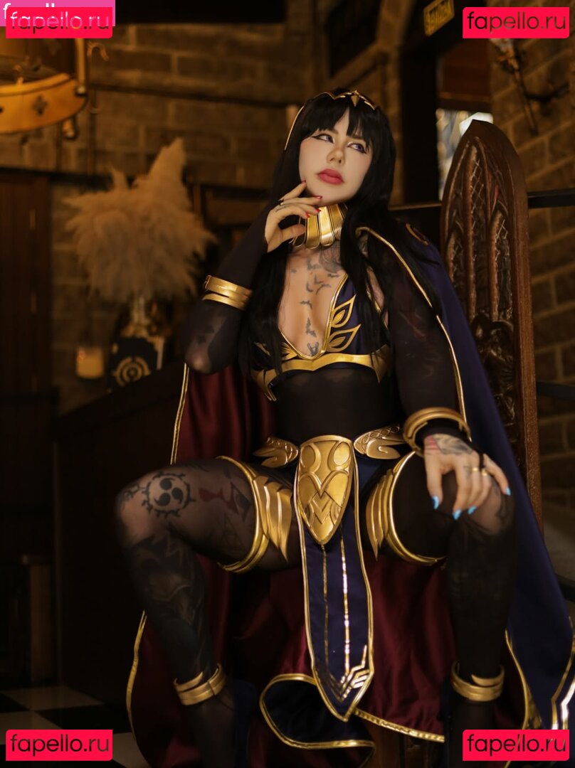 Giu Hellsing / GiuHellsing Onlyfans Photo Gallery 