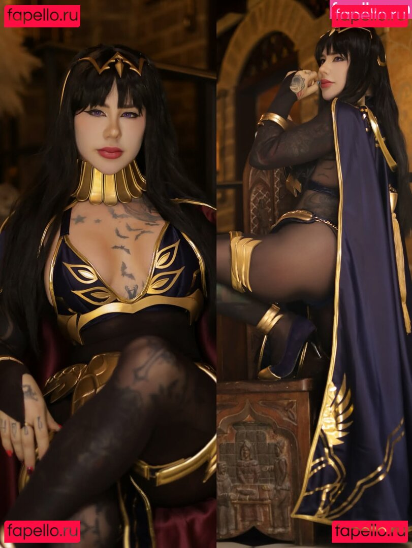 Giu Hellsing / GiuHellsing Onlyfans Photo Gallery 