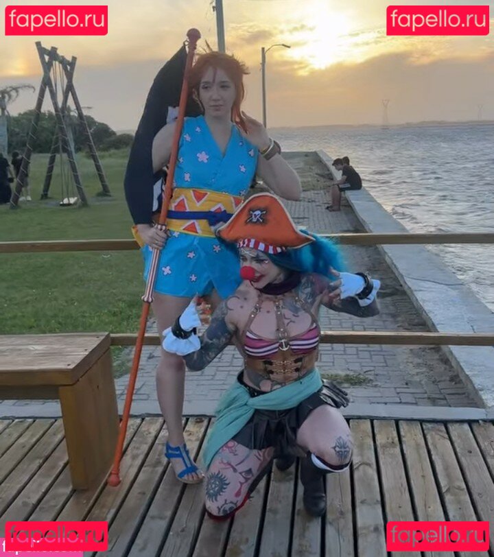 Giu Hellsing / GiuHellsing Onlyfans Photo Gallery 