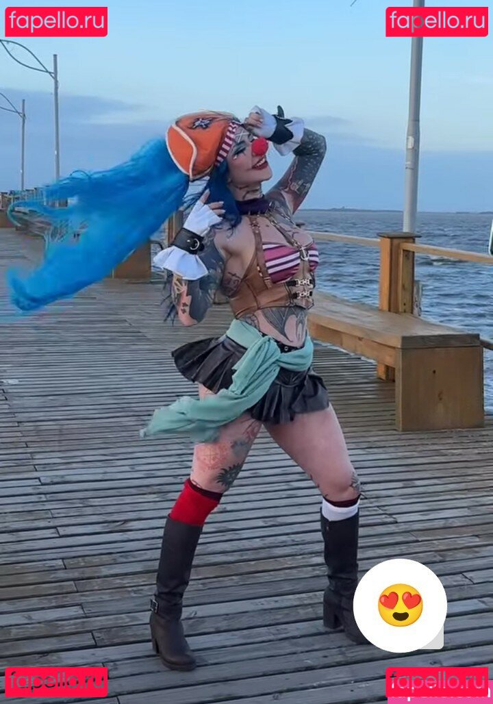 Giu Hellsing / GiuHellsing Onlyfans Photo Gallery 